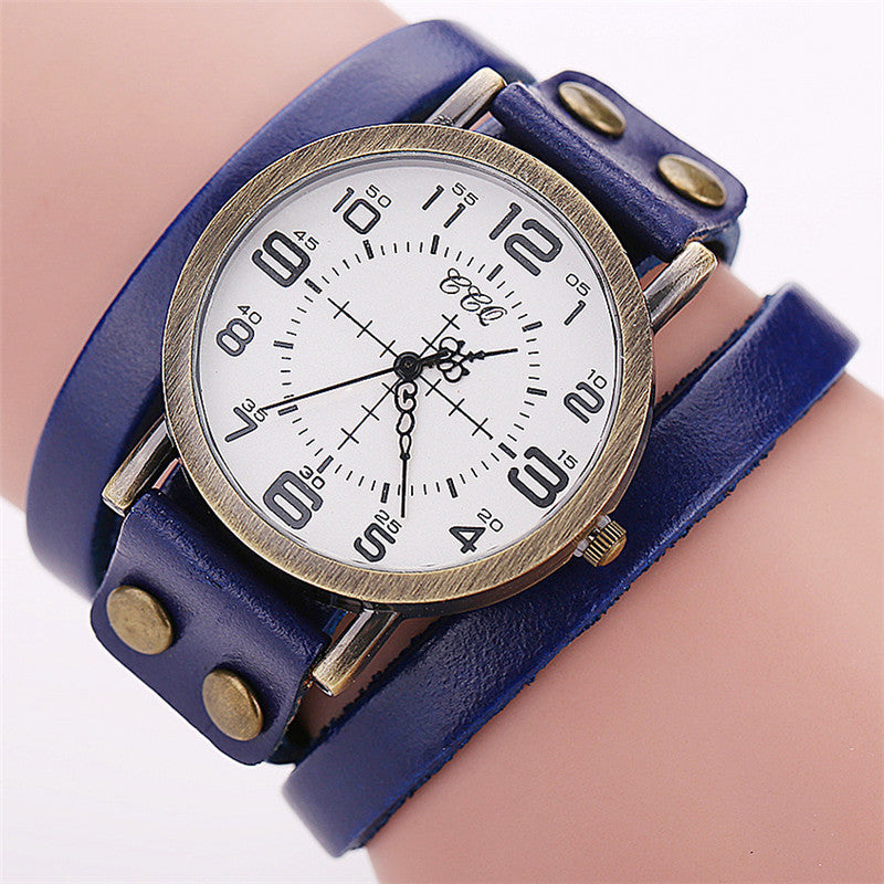 CCQ Vintage Leather Bracelet Watch Antique Women Wrist Watch Casual Ladies Quartz Watch Relogio Feminino 1347