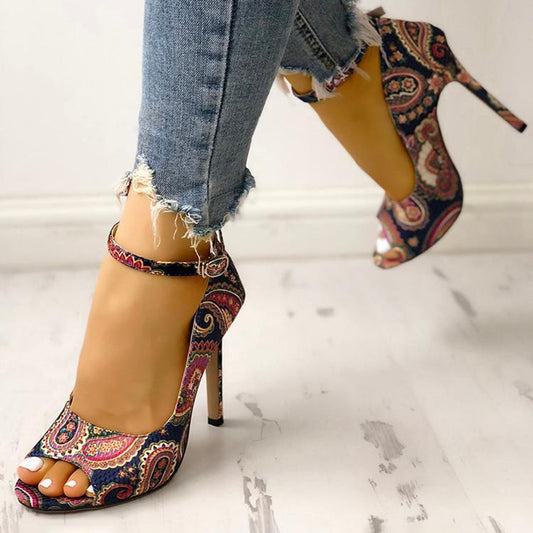 Printed toe buckle high heels