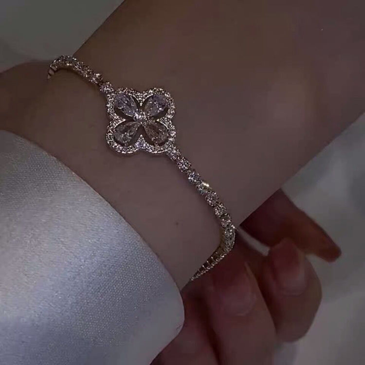 Zircon Inlaid Lucky Four Leaf Flower Bracelet For Women