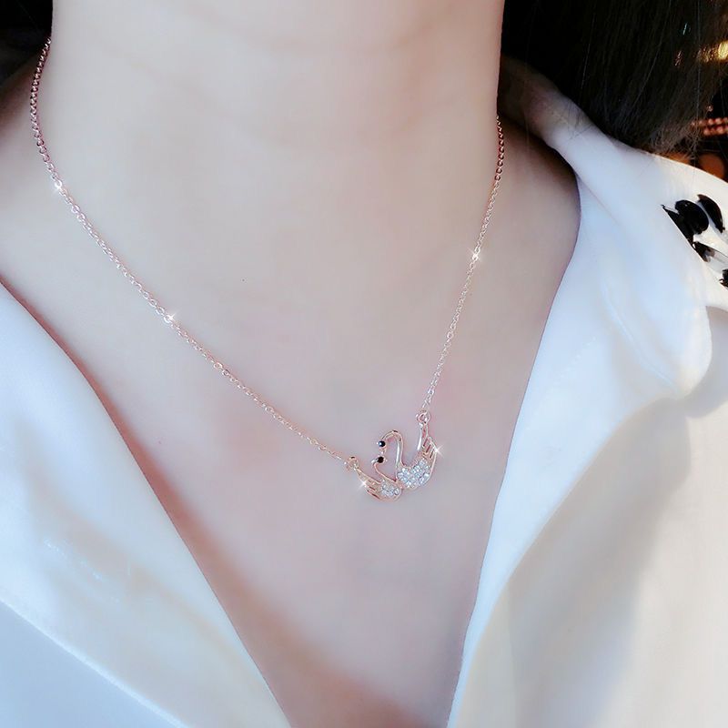 Necklace Female Colorless Clavicle Necklace Wild Pendant Simple Clavicle Chain